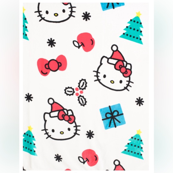 HELLO KITTY Bows And Santa Hat Throw - Picture 3 of 3